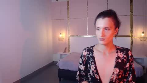 IsabelFernandez online show from October 5, 4:02 am