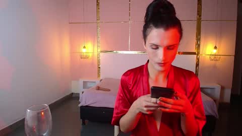 IsabelFernandez online show from October 9, 5:20 am