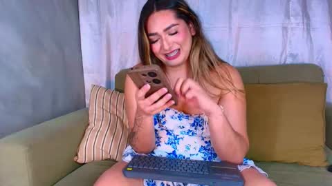  Martina  IG martissmith01 online show from March 14, 6:39 am