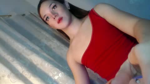 EZZIE online show from February 24, 8:25 pm