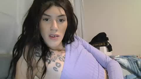 itzadriana online show from July 21, 2:03 am