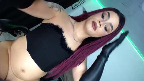 y  online show from January 10, 3:56 am