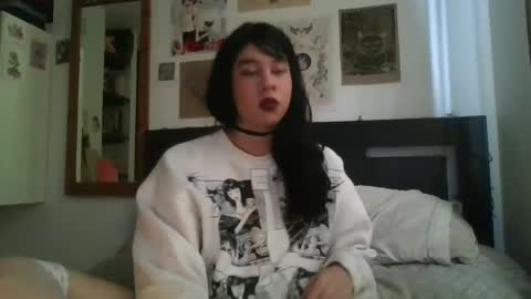 ivy_bae online show from December 5, 8:06 pm