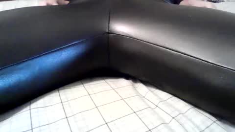 Snapshot of jeanlovesleggings chatting on September 23, 3:45 am Jean online show from September 23, 3:45 am