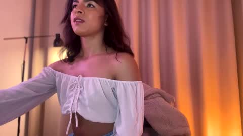 jennardrako online show from February 23, 9:33 am