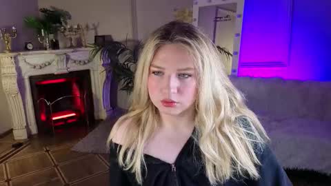 jes_solar online show from October 24, 9:42 pm