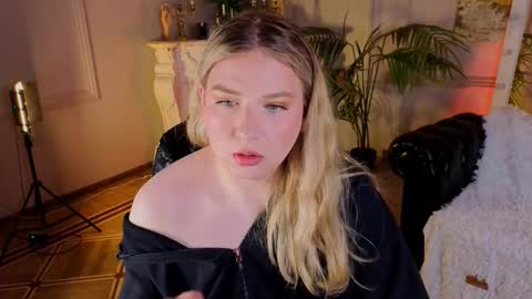 jes_solar online show from November 8, 10:32 pm