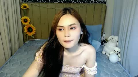jess_goddes online show from July 6, 3:36 pm