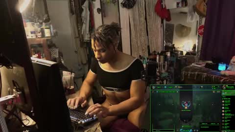 Snapshot of jetsdomain chatting on January 13, 7:10 pm Beastly Beauty online show from January 13, 7:10 pm