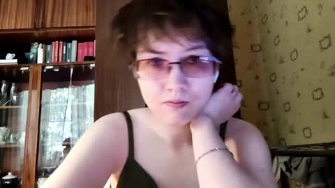 Lucy online show from June 17, 7:53 am