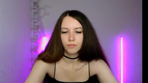 Emma online show from September 28, 11:26 pm