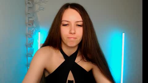 Emma online show from December 13, 8:26 pm