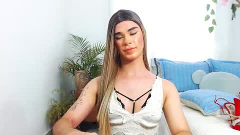 Jhuan Nhez online show from April 11, 8:34 pm