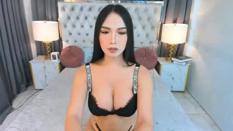 juicymitch online show from June 25, 8:40 am
