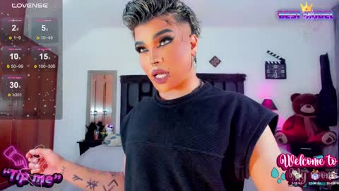 Snapshot of jujubee_lander chatting on January 27, 4:54 pm Jujubee online show from January 27, 4:54 pm