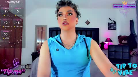 Snapshot of jujubee_lander chatting on February 2, 3:07 pm Jujubee online show from February 2, 3:07 pm