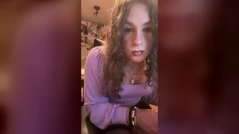 julialeone1991 online show from August 8, 7:37 am