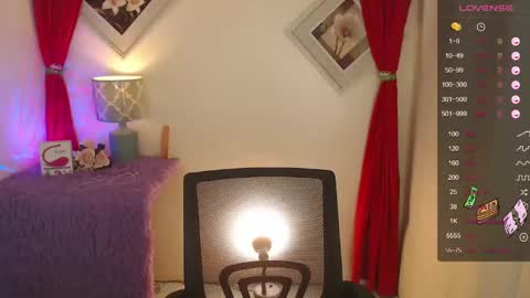 Camilla online show from February 25, 6:20 pm