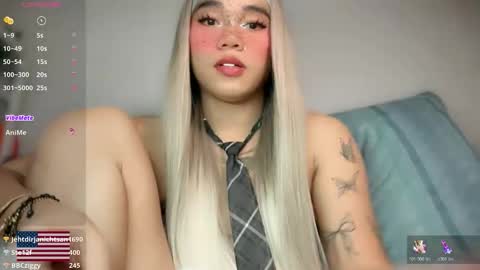 Kelly Smith online show from April 3, 9:18 am