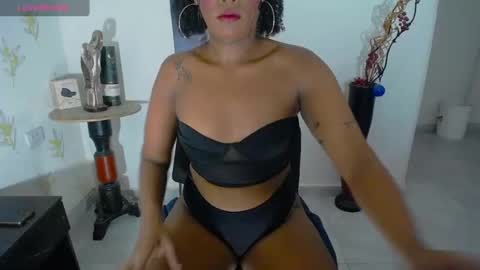 keysy518055 online show from May 21, 6:09 am