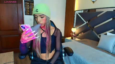 Kittie Vixen online show from April 25, 7:55 pm