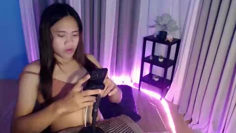 kristine_fox online show from May 11, 4:04 pm