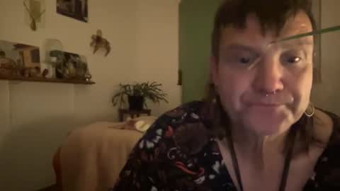 kristirif online show from April 19, 2:34 am