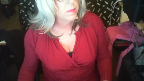 Kristy Dawn online show from May 8, 8:00 am