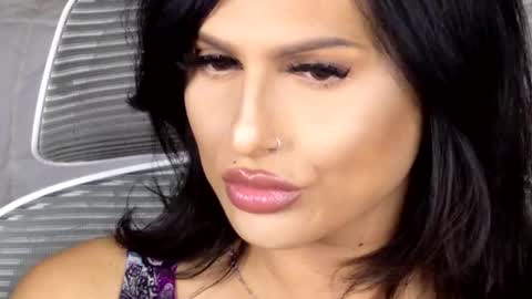 Snapshot of kxaxmichelle chatting on October 22, 7:05 pm Kick online show from October 22, 7:05 pm