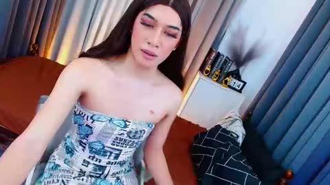 kylie_cums online show from February 16, 4:53 am