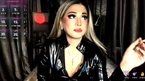 kylie online show from December 28, 4:09 pm
