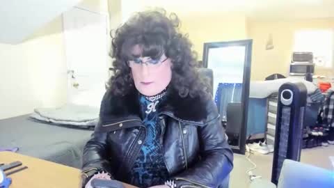 Kyran pronounced Kieran online show from February 16, 4:38 pm