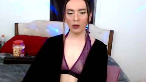 Lacey Phoenix online show from February 7, 3:34 am