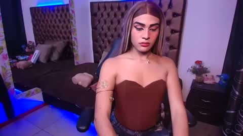 Camila online show from May 12, 2:31 am