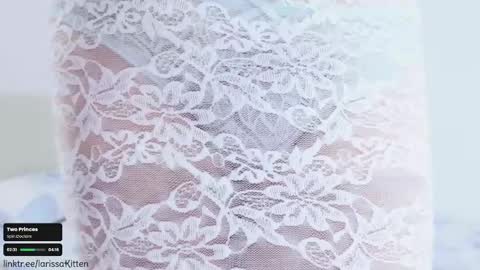 Snapshot of larissa_kitten chatting on February 27, 12:13 pm Larissa online show from February 27, 12:13 pm