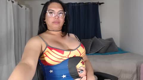 FLOR SALVAJE online show from December 31, 3:55 am