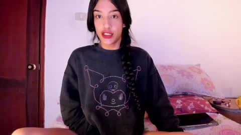 latinsecretfantasy online show from May 19, 11:39 am