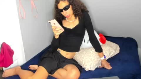 Kabroncita online show from September 25, 9:55 pm