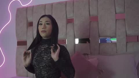 liasuaza online show from February 12, 11:49 am