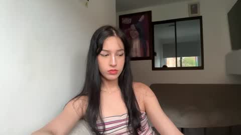 Lily Cooper online show from August 3, 8:59 pm