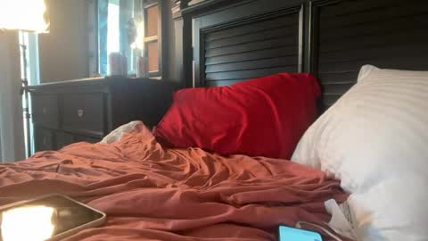 lilylustwell online show from June 18, 7:18 pm
