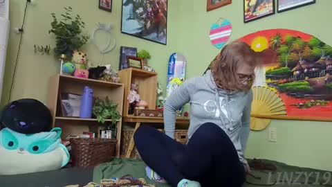 Linzy19 online show from February 22, 9:59 pm