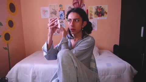 Snapshot of lio_rossue chatting on March 12, 8:31 pm Lio online show from March 12, 8:31 pm