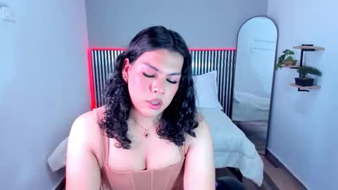 L I T T L E A L L I online show from November 21, 10:55 pm