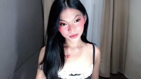 littlelace_ online show from March 6, 1:00 am