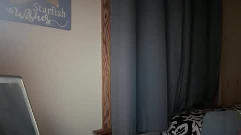 Liz Purr online show from October 22, 3:25 pm