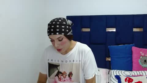 lolabloomx online show from June 2, 2:02 am