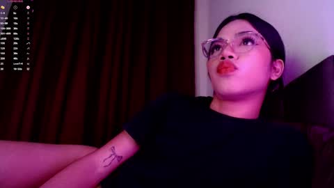Snapshot of love_seren chatting on October 18, 2:21 pm Seren online show from October 18, 2:21 pm