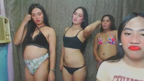 alexa alice jane daisy online show from October 16, 12:49 pm