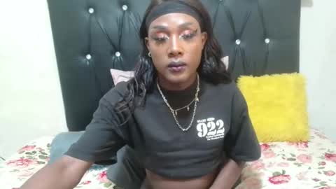 lsnnickykhanyile online show from December 13, 7:53 pm